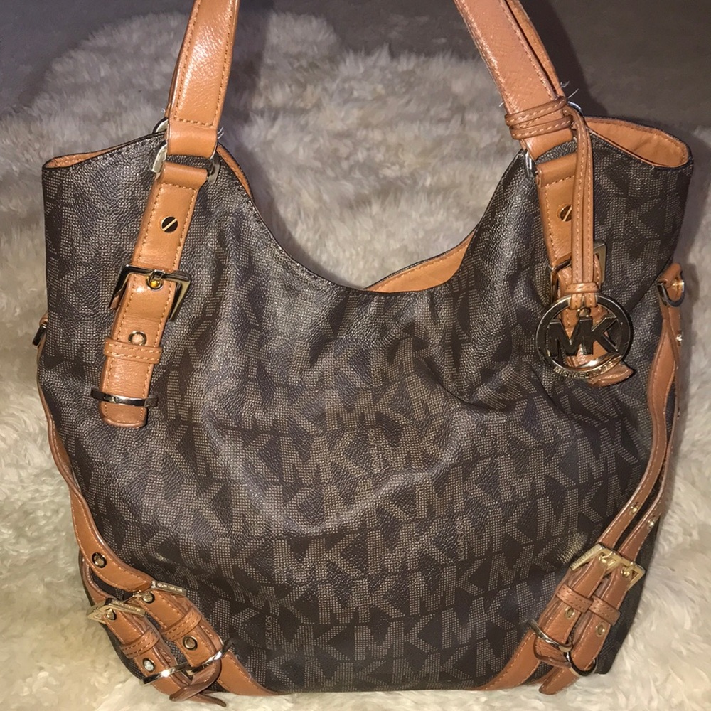 Michael Kors Monogram Hobo